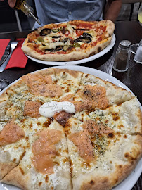 Pizza du Pizzeria Mangiamo italiano à Paris - n°1