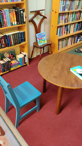 Used Book Store «Joy of Books», reviews and photos, 242 N Main St, Hendersonville, NC 28739, USA