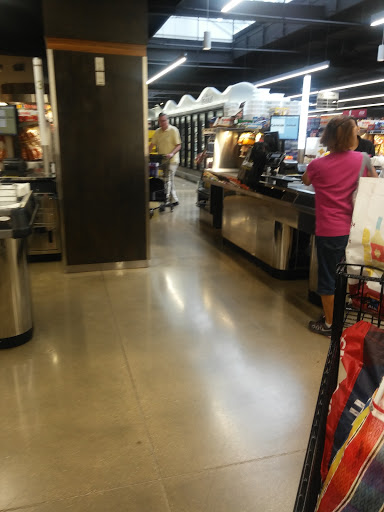 Supermarket «Cermak Fresh Produce», reviews and photos, 4000 W Diversey Ave, Chicago, IL 60639, USA