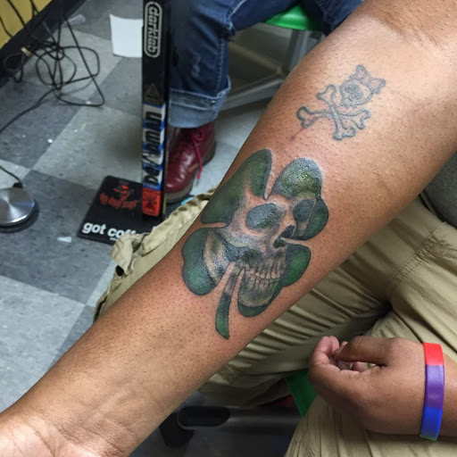 Tattoo Shop «Little Vinnies West Side», reviews and photos, 8034 Liberty Rd, Windsor Mill, MD 21244, USA