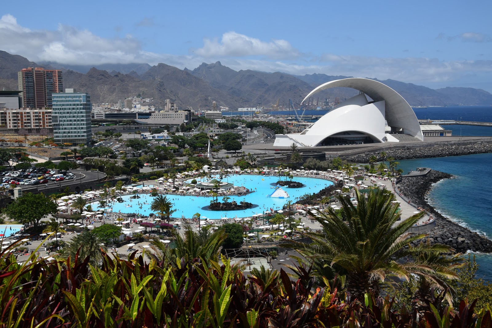 Foto de Maritimo Cesar Manrique área de resort de praia