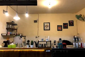 AI & IU Coffee Shop image