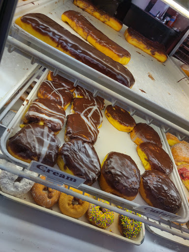 Donut Shop «Old Town Donut Shop», reviews and photos, 3941 Mid Rivers Mall Dr, St Peters, MO 63376, USA