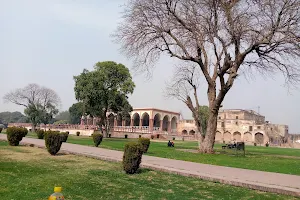 Lahore Fort Park image