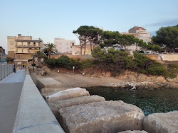 Fotografie cu Playa Pere Grau cu nivelul de curățenie înalt