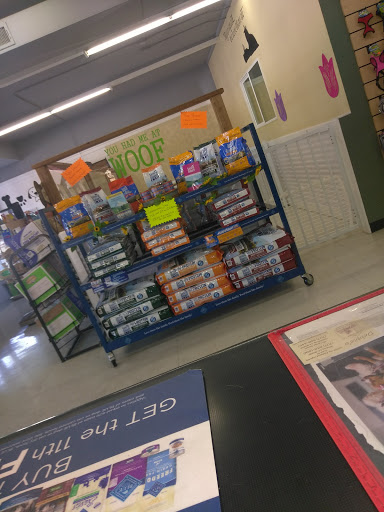 Pet Store «Debbies Pet Boutique», reviews and photos, 431 Center St, Healdsburg, CA 95448, USA