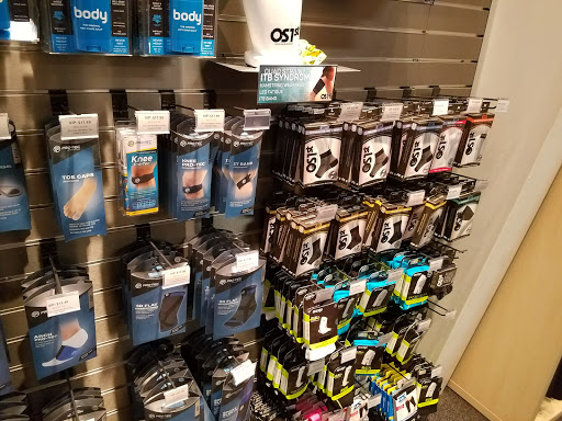 Running Store «Road Runner Sports», reviews and photos, 535 Lakeview Plaza Blvd, Worthington, OH 43085, USA