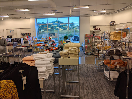 Department Store «Nordstrom Rack at The Block Northway», reviews and photos, 8031 McKnight Rd, Pittsburgh, PA 15237, USA