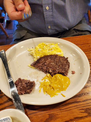 American Restaurant «Cracker Barrel Old Country Store», reviews and photos, 716 N Campbell Station Rd, Farragut, TN 37934, USA