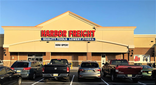 Harbor Freight Tools, 2431 Butler St, Easton, PA 18042, USA, 