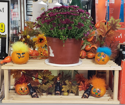 Liquor Store «Howe Liquor Mart», reviews and photos, 61 Howe Ave, Shelton, CT 06484, USA