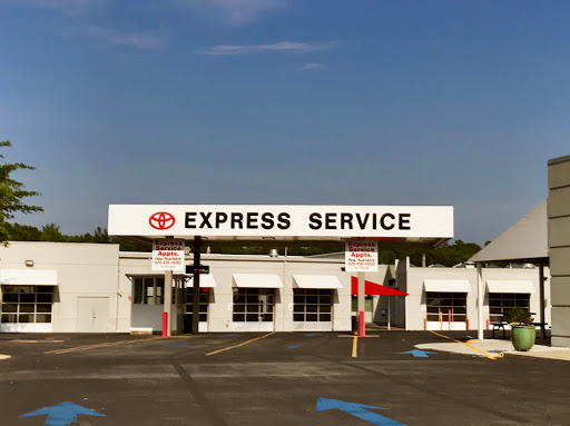 Toyota Dealer «Fred Anderson Toyota of Asheville», reviews and photos, 777 Brevard Rd, Asheville, NC 28806, USA