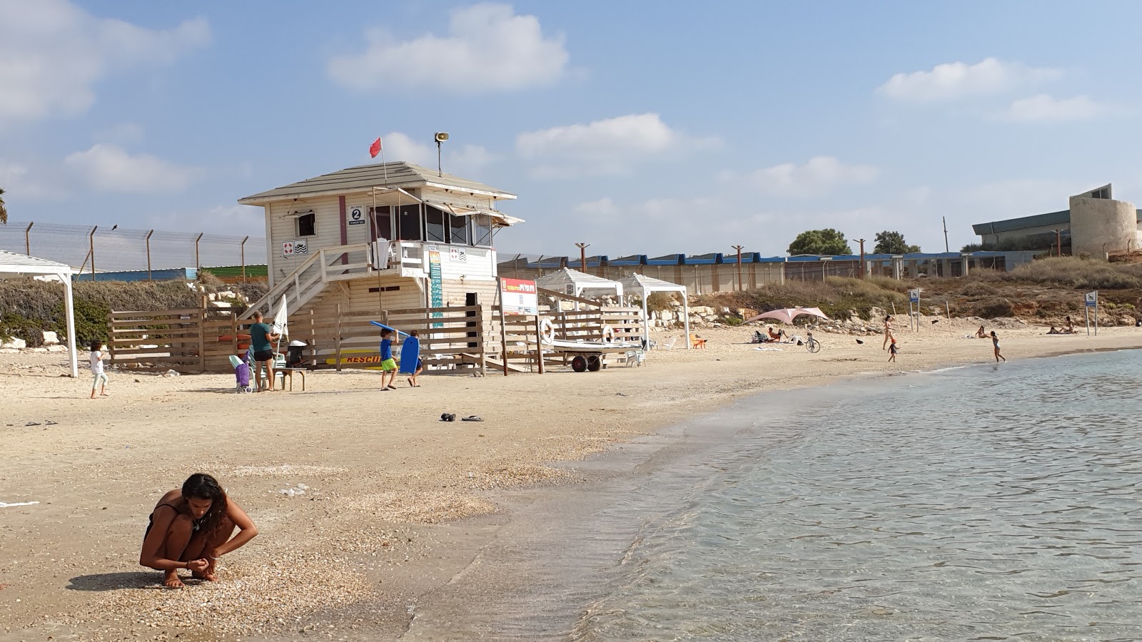 Zdjęcie Mikhmoret beach i osada