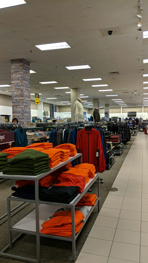 Shopping Mall «The Shops at Nanuet», reviews and photos, 5101 Fashion Dr, Nanuet, NY 10954, USA