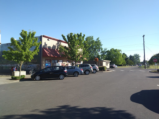 Grocery Store «Gervais Food Market», reviews and photos, 412 4th St, Gervais, OR 97026, USA