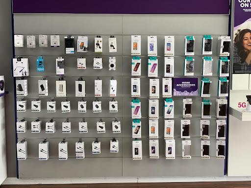 Cell Phone Store «MetroPCS Authorized Dealer», reviews and photos, 12915 Walsingham Rd, Largo, FL 33774, USA