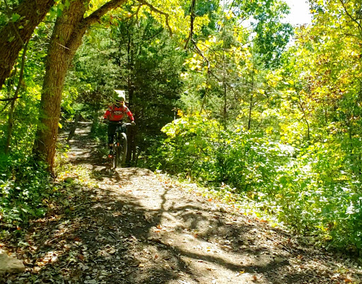 Blue River Parkway Trails – Blue Ridge Blvd Trail Head