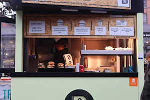 Peckish Burgers | Camden image