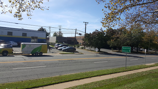 Auto Body Shop «Cedar Park Auto Body | Collision Repair Center in Fairfax, Virginia», reviews and photos, 8427 Hilltop Rd, Fairfax, VA 22031, USA