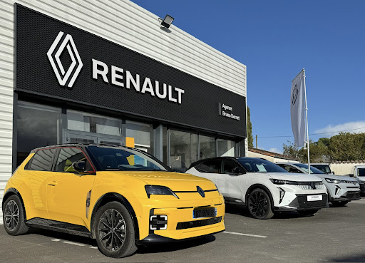 Photo 1 - Garage Matha Autos RENAULT (agence Bruno DERNET)