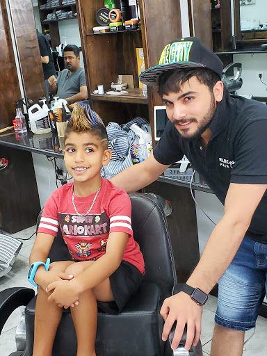 Barber Shop «Fashion Hair Salon», reviews and photos, 3330 Hillcroft St f, Houston, TX 77057, USA