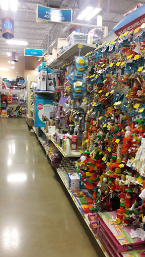 Pet Supply Store «PetSmart», reviews and photos, 2525 W Wheatland Rd, Dallas, TX 75237, USA