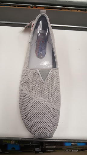 Shoe Store «SKECHERS Factory Outlet», reviews and photos, 1201 Airport Fwy #185, Euless, TX 76040, USA