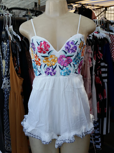 Drive-in Movie Theater «Rubidoux Drive-In Theatre and Swap Meet», reviews and photos, 3770 Opal St, Riverside, CA 92509, USA