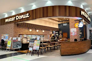 Mister Donut image