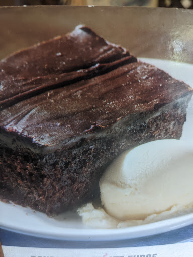 American Restaurant «Cracker Barrel Old Country Store», reviews and photos, 21 Industrial Dr, Hamburg, PA 19526, USA