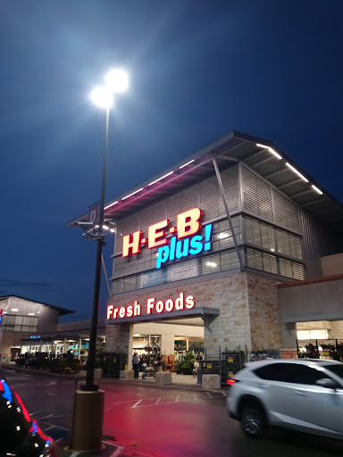 Grocery Store «H-E-B plus!», reviews and photos, 420 W Bandera Rd, Boerne, TX 78006, USA