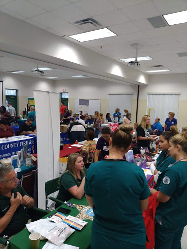 Grocery Store «Winn-Dixie», reviews and photos, 1122 N Main St, Bushnell, FL 33513, USA