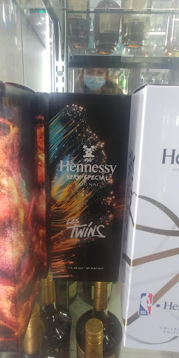 Wine Store «BevMo!», reviews and photos, 12945 Peyton Dr, Chino Hills, CA 91709, USA