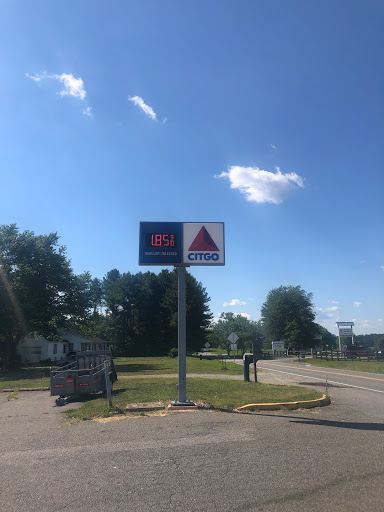 Gas Station «CAROLINE SUPERMARKET», reviews and photos, 19268 Partlow Rd, Beaverdam, VA 23015, USA