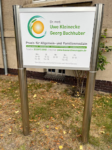 Herr Dr. med. Uwe Kleinecke Fontanestraße 4, 16816 Neuruppin, Deutschland