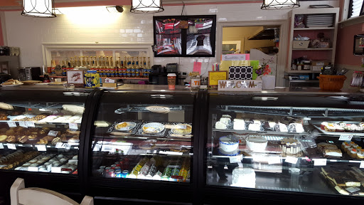 Bakery «The Cake Pros, A Blessing Table Company», reviews and photos, 323 Dock St, Schuylkill Haven, PA 17972, USA