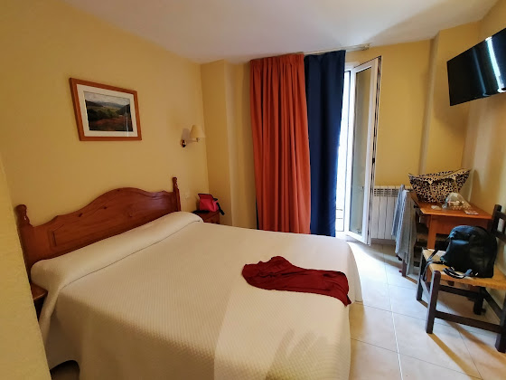 Chambres hôtels Hotel Juan Canejan 25540 Les