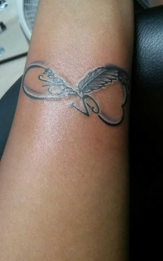 Franklin Ink Tattoo, 257 Franklin Ave, Hartford, CT 06114, USA, 