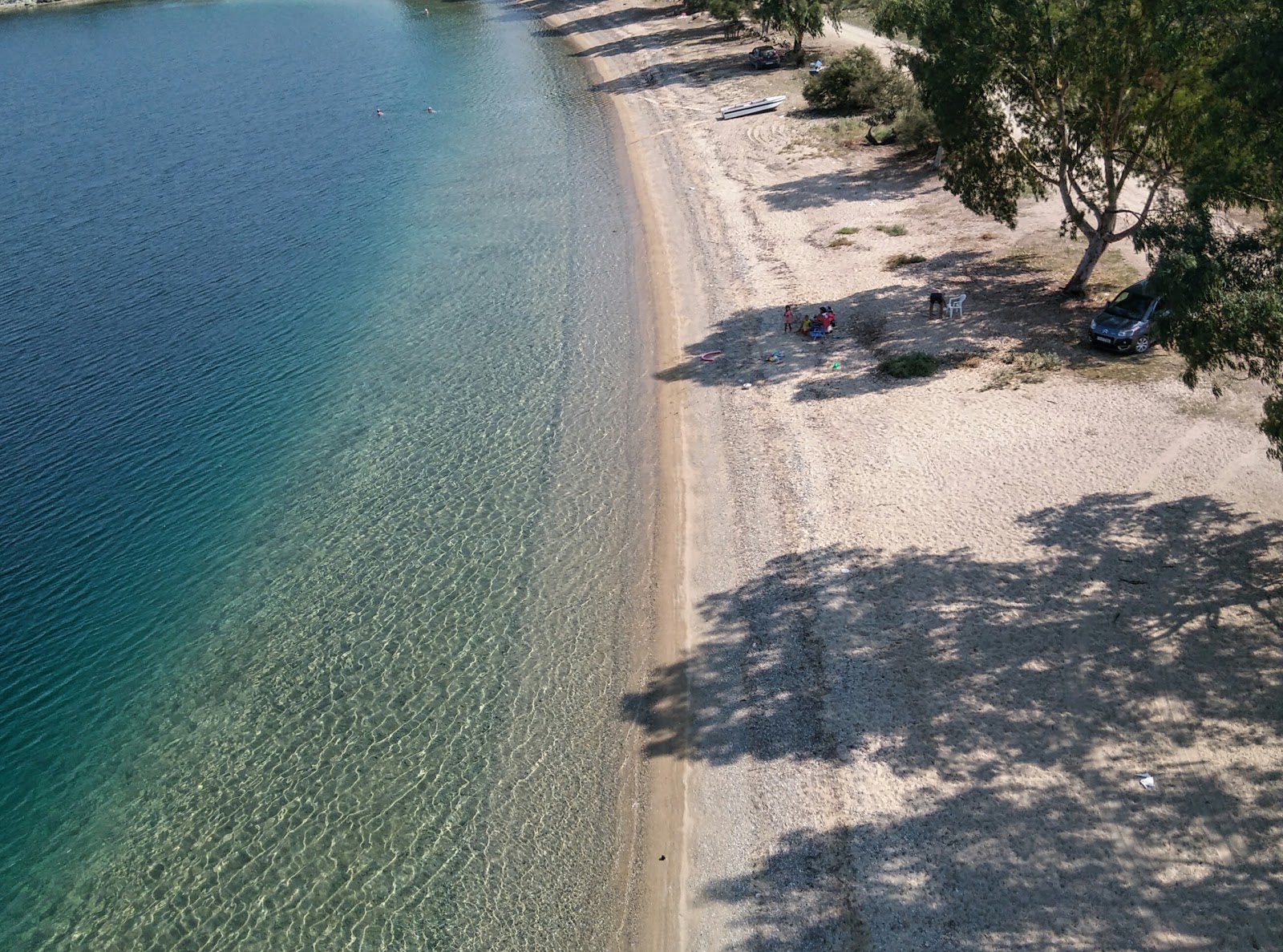 Foto de Pantermos beach - lugar popular entre os apreciadores de relaxamento