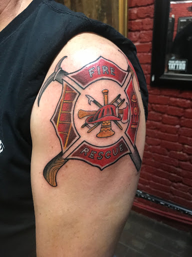 Tattoo Shop «Pride & Glory Tattoo Parlor», reviews and photos, 172 2nd Ave N #110, Nashville, TN 37201, USA