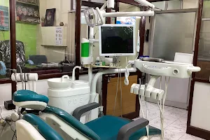 Virat Dental – Best Dentist in Malkajgiri - Dental Implants, Aligners, Wisdom Teeth Extraction, Root Canal & Teeth Whitening image