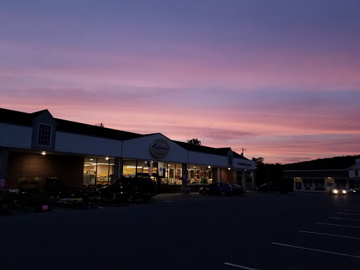 Market «Adams Hometown Market», reviews and photos, 115 Main St, Monson, MA 01057, USA