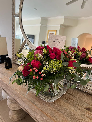 Florist «Hassell Florist», reviews and photos, 1679 Drew St, Clearwater, FL 33755, USA