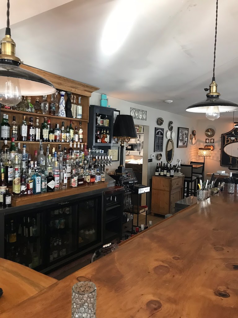 Mockingbird Kitchen & Bar 06750
