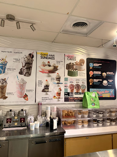 Ice Cream Shop «Marble Slab Creamery», reviews and photos, 780 E Road to Six Flags St #234, Arlington, TX 76011, USA