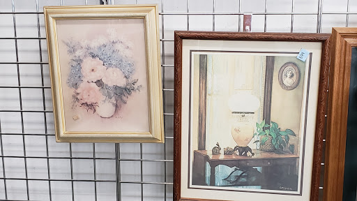 Thrift Store «The Salvation Army Family Store & Donation Center», reviews and photos