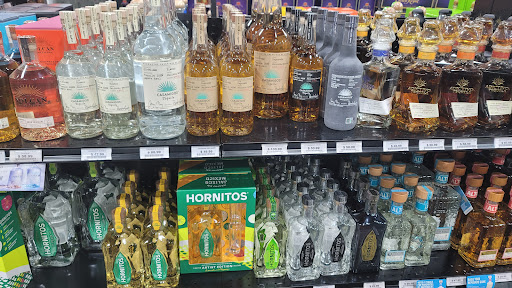 Liquor Store «Camp Creek Liquor Store», reviews and photos, 2834 Camp Creek Pkwy, College Park, GA 30337, USA