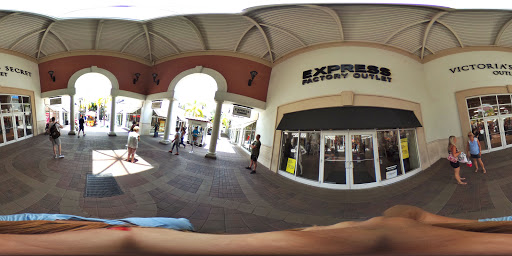 Outlet Store «Express Factory Outlet», reviews and photos, 4951 International Dr, Orlando, FL 32819, USA