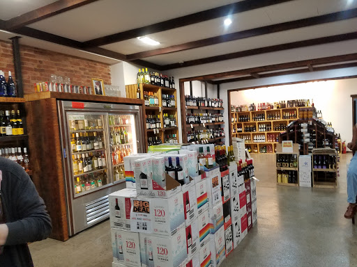 Liquor Store «B&S WINE AND SPIRITS», reviews and photos, 152 Wyckoff Ave, Brooklyn, NY 11237, USA