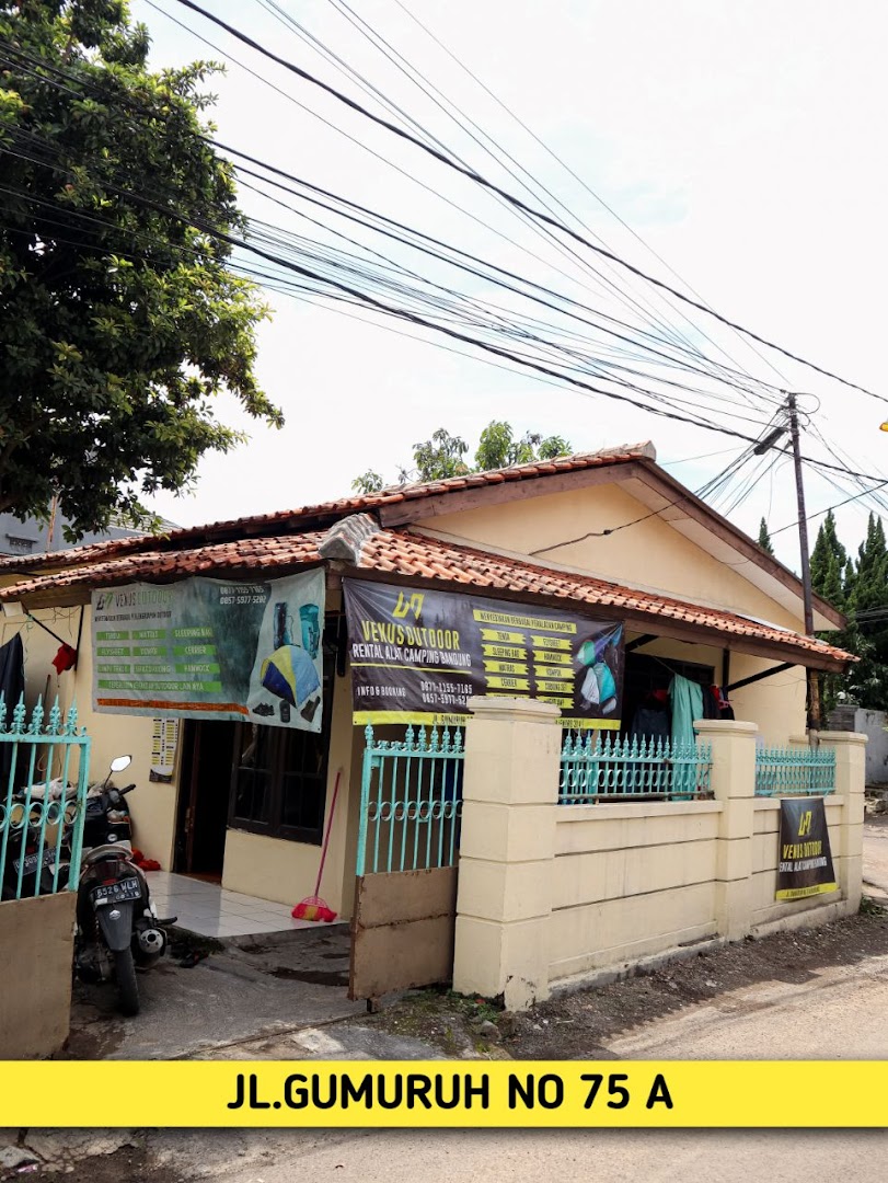 Sewa Sepatu Gunung Bandung Terlengkap Venus Photo